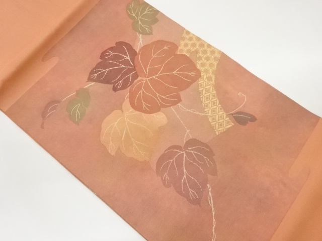 蔦に亀甲・七宝模様織出し名古屋帯